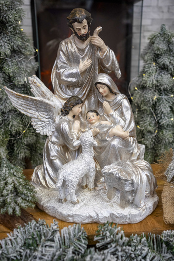 Szopka srebrna święta rodzina 35,5x22,8x29cm