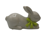 Figurka Króliczek ceramiczny leżący biały z limonkową kokardą 11x5x7,5 cm
