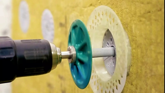 Talerz dociskowy z perforatorem termoizolacji 110mm 100szt