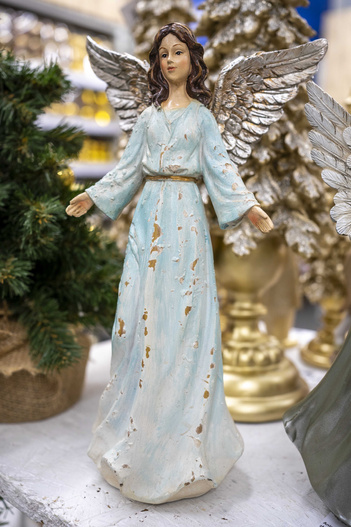 Anioł w miętowej sukni, pozłacane skrzydła 30 cm