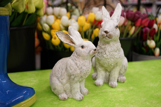 Figurka Zając siedzący biały szczotkowany 21,5 cm