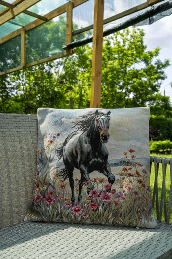 Poszewka na poduszkę 40x40cm EDEN czarny koń na łące Chenille