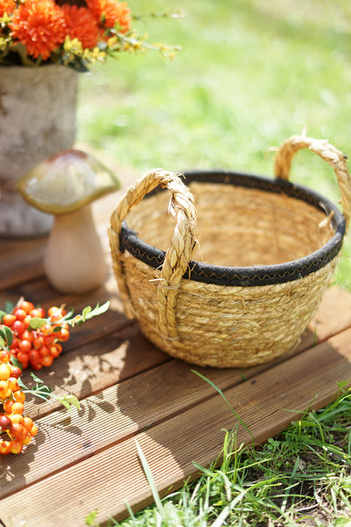 Naturalny koszyczek Bali z trawy morskiej boho