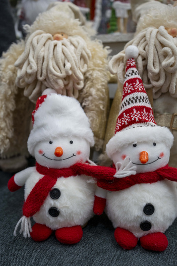 Bałwan biały pluszowy, czerwony szalik 25cm 2wzory