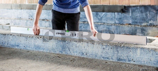 Łata murarska 4 m ze wskaźnikami poziomu i pionu oraz uchwytami PRO
