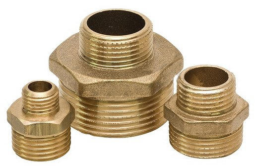 Nypel redukcyjny 1/2''x3/8'' mosiądz Tycner