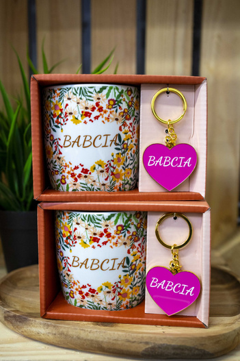 Kubek Dzień babci w kwiatki z breloczkiem 350ml