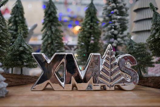 Napis ceramiczny złoty lub srebrny XMAS z choinką 21x9cm