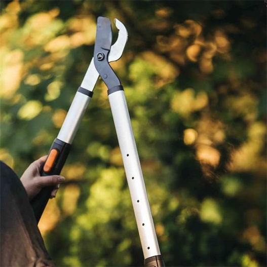 Sekator dwuręczny teleskopowy do gałęzi Fiskars L86