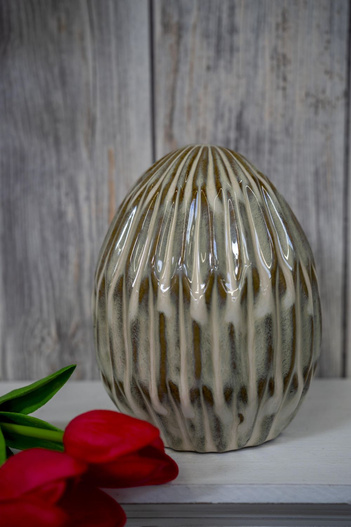 Jajko ceramiczne beżowe cieniowane, plisowane 17cm