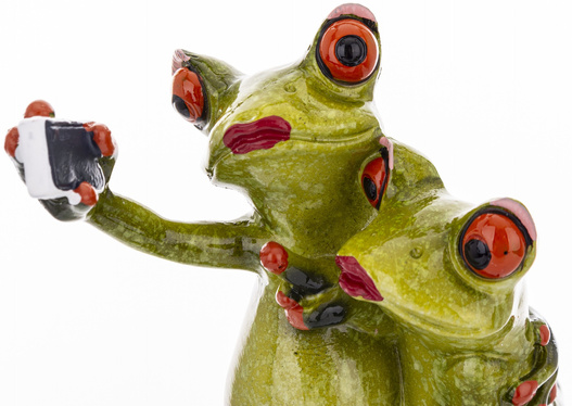 Żaby zakochane robiące selfie 15,5cm