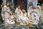 Szopka biała święta rodzina z Aniołem złocona