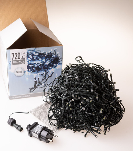 Lampki zewnętrzne/wewnętrzne 720 Led 54m biały zimny co 7,5cm led