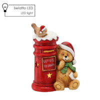 Miś ceramiczny LED brąz siedzący przy czerwonej skrzynce na listy 27x32,5cm