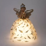 Dziewczynka anioł LED 22x36 cm złota