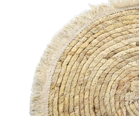 Mata stołowa okrągła z liści hiacynta brązowo-biała 38cm